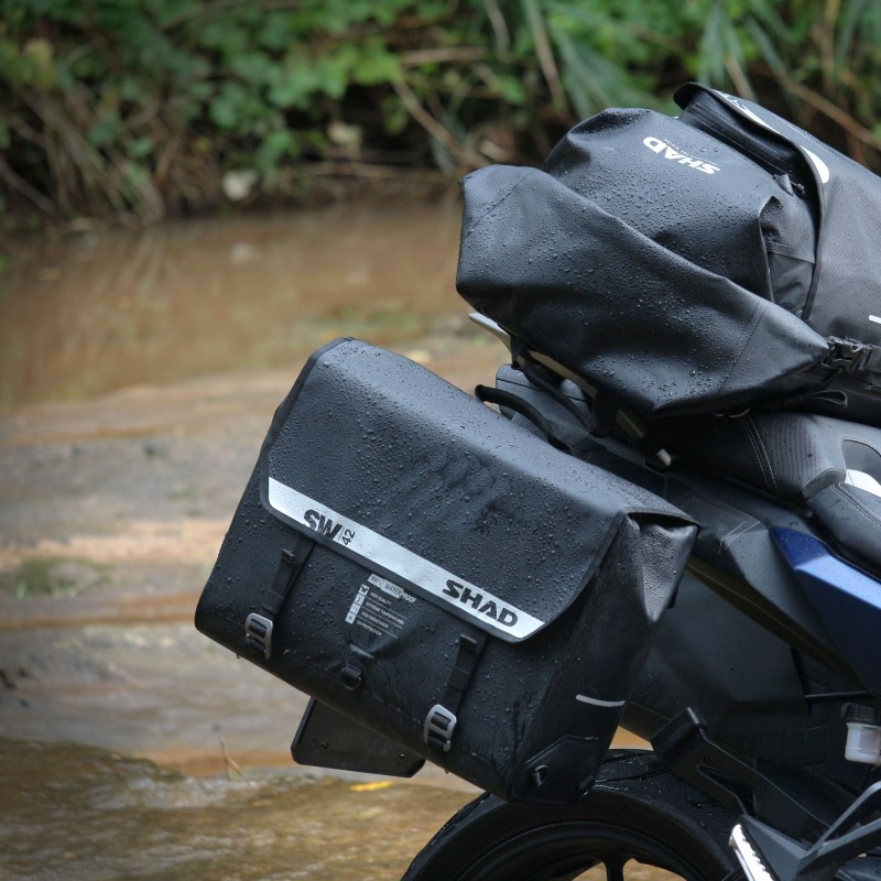 Shad SW42 Saddlebags for Honda NX500